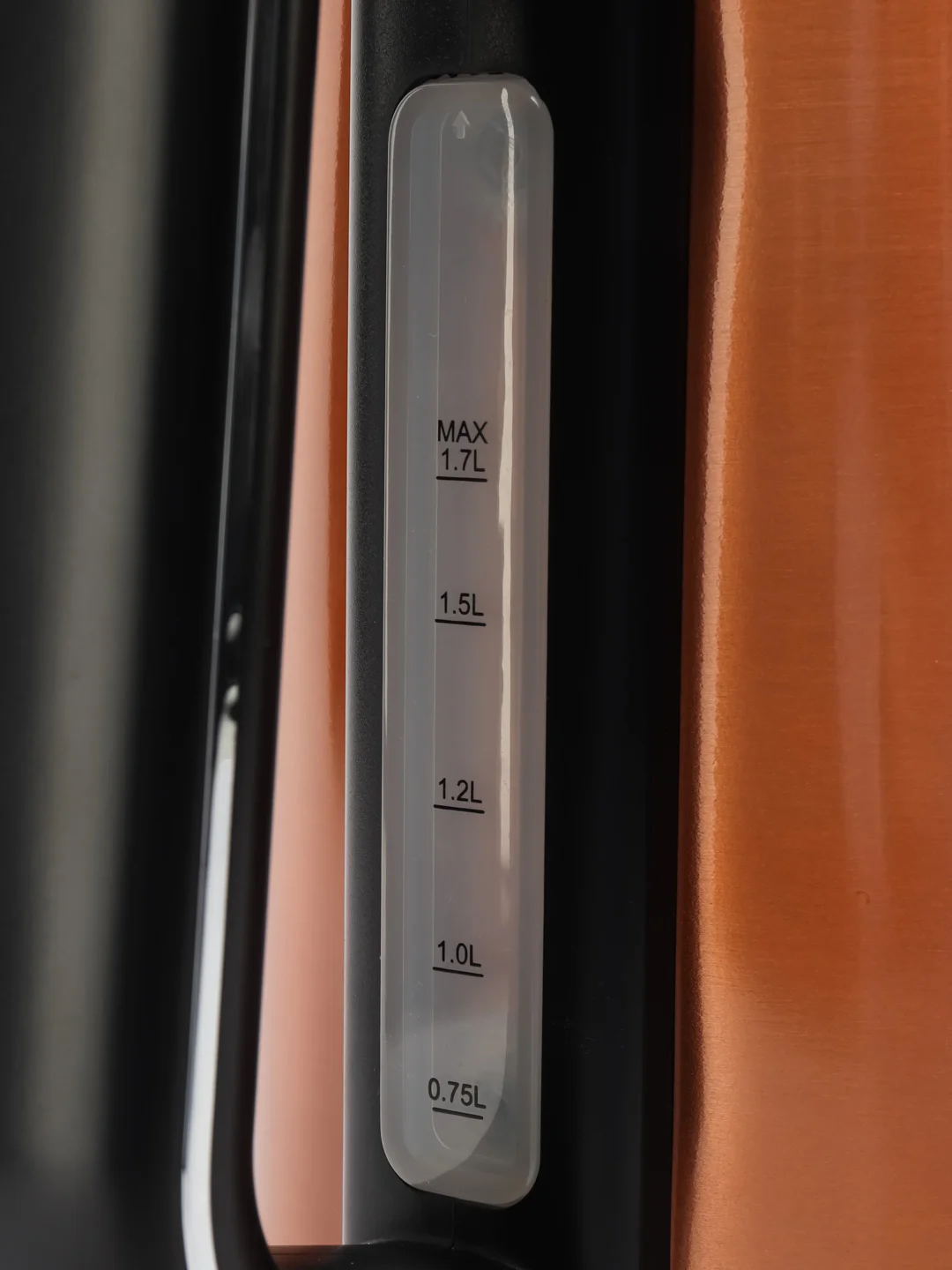 Бронзовый чайник электрический TESLER KT-1710