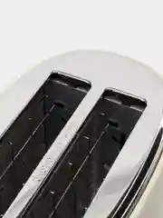 Бежевый тостер TESLER TT-240