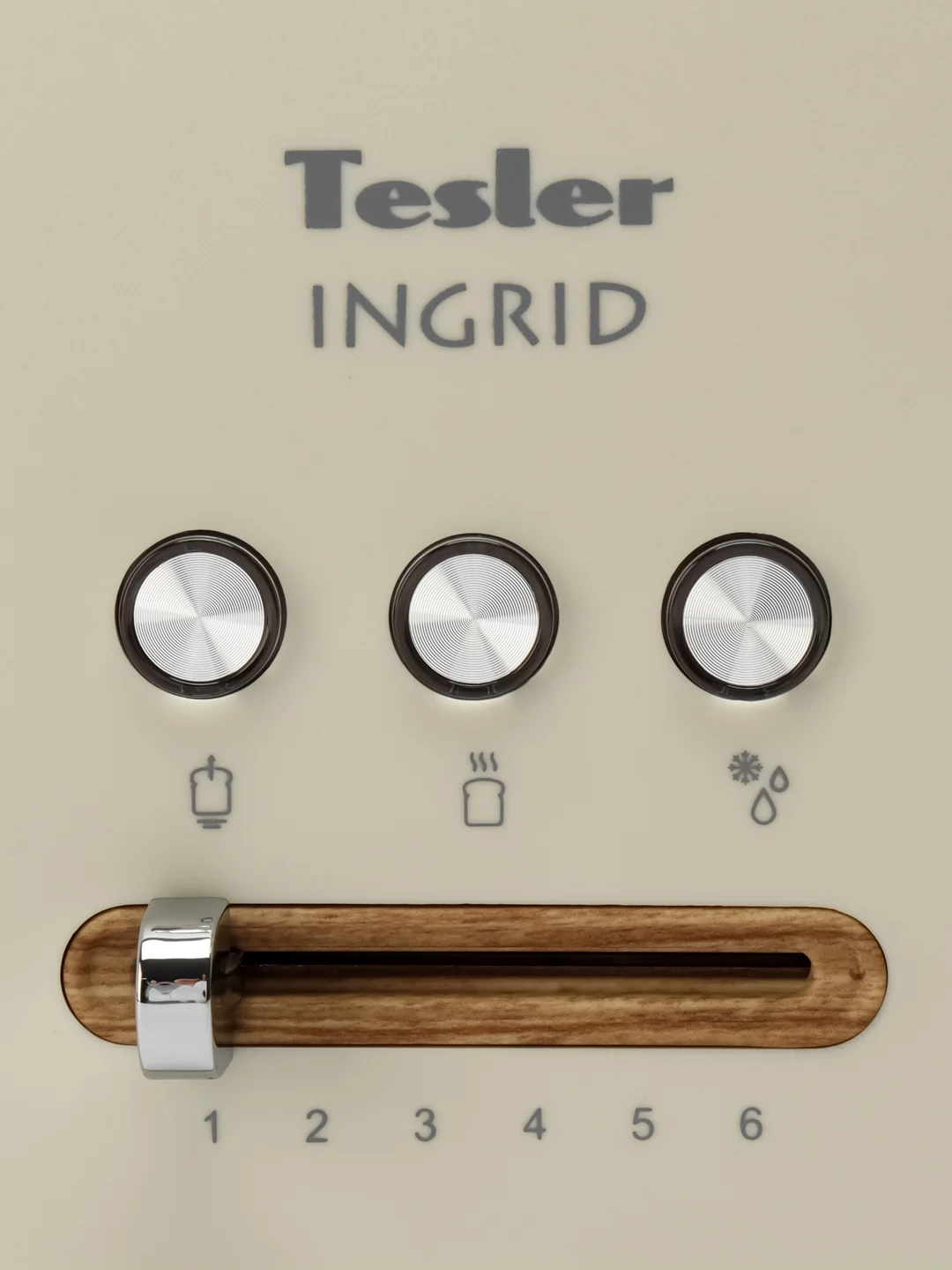 Бежевый тостер TESLER TT-140