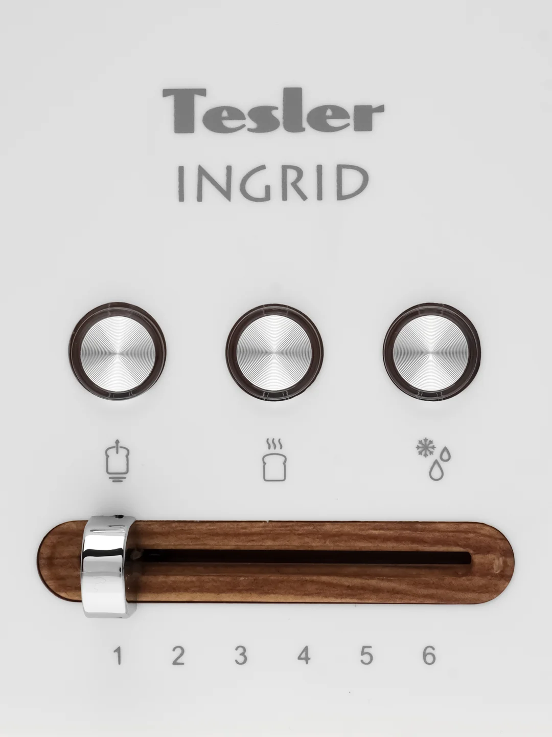 Белый тостер TESLER TT-140