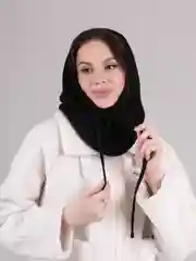 Черный капор женский вязаный