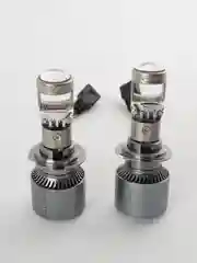 Белый мини Линзы Bi Led H7 / H18 (2 шт) автомобильные светодиодные лампы 12- 24V