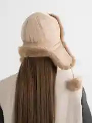 Бежевый шапка ушанка, меховая