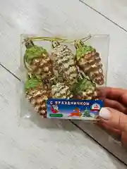 Елочные игрушки, новогодние украшения на елку: шишки, сапожок, снеговик