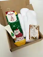 Белый подарочный набор женский новогодний, носки новогодние