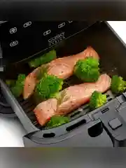 Аэрофритюрница CASO AirFry & Steam 700