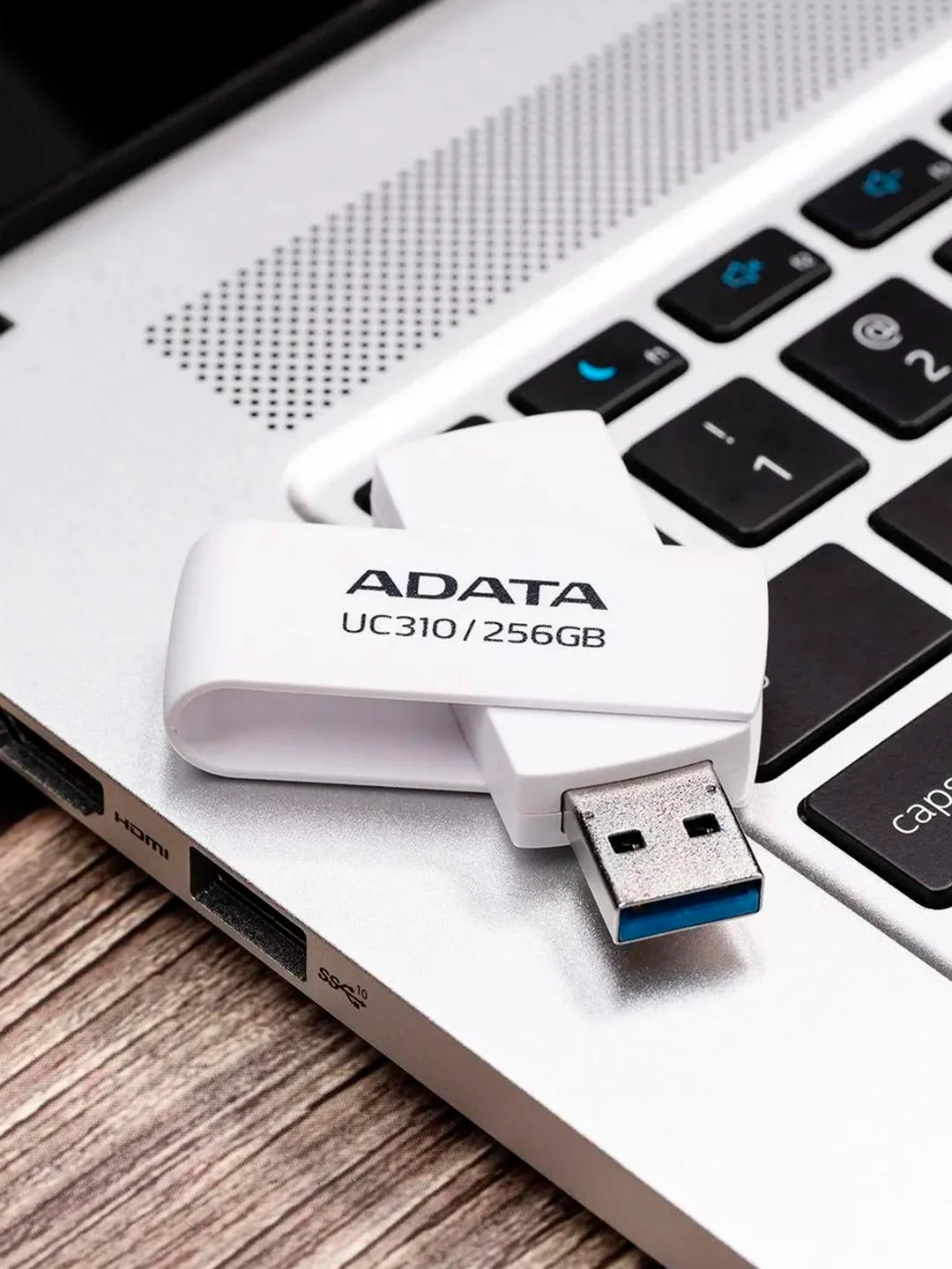 Флэш-накопитель 256GB UC310-256G-RWH WHITE ADATA