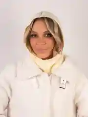 Белый капор женский вязаный, капюшон
