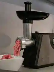 Мясорубка Black+Decker BXMMA1000E