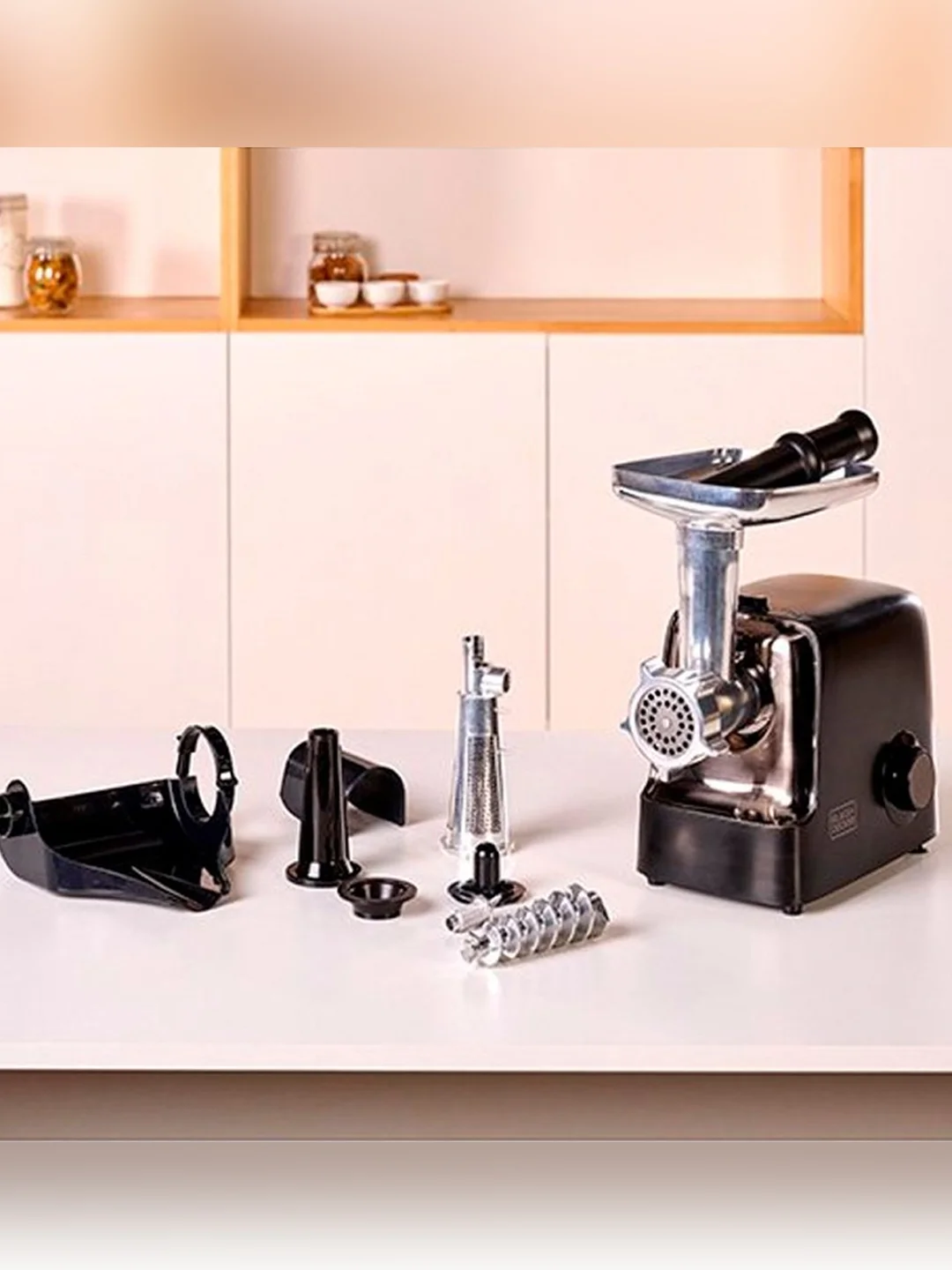 Мясорубка Black+Decker BXMMA2200E