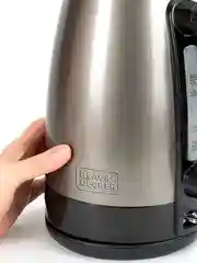 Чайник Black+Decker BXKE2201E