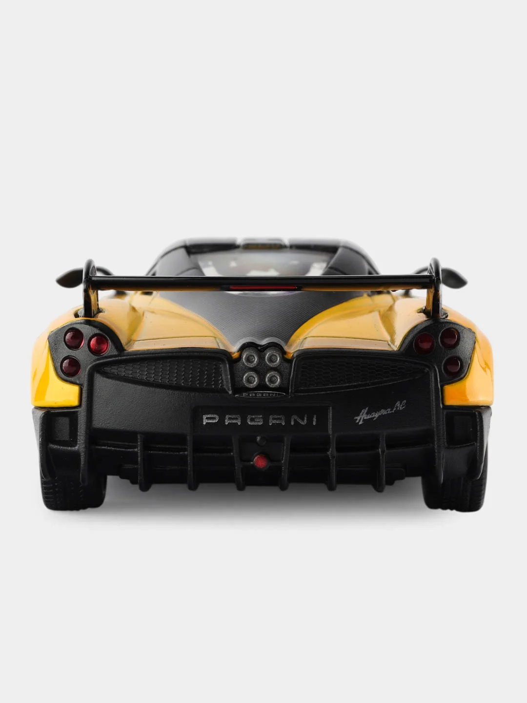 Желтый игрушка масштабная модель авто 1:38 PAGANI Huayra BC 2016