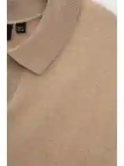 Бежевый джемпер с шерстью