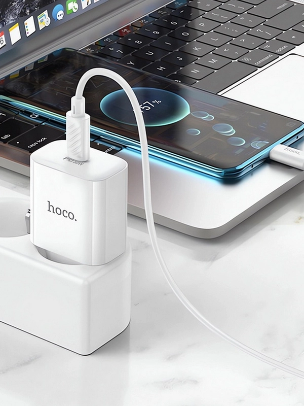Зарядное устройство для iPhone и Android Hoco C76A PRO 30W с быстрой зарядкой и кабелем