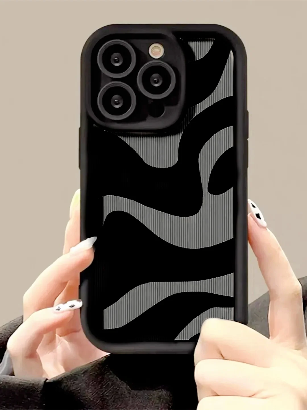 Черный чехол на айфон (iPhone) 11 12 13 14 15 16 Pro Max Plus, XR силиконовый с защитой камеры