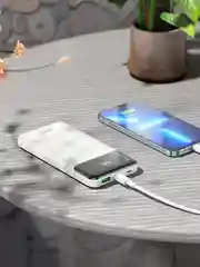 Повербанк Hoco J102/J102A 10000/20000 mAh с быстрой зарядкой 22.5W и цифровым дисплеем