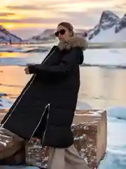 Угольный куртка женская зимняя, длинная, теплая зима утепленная трендовая  2024