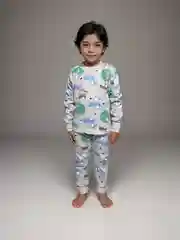 Черный детская пижама утепленная для мальчика, девочки на 1-4 года, 4-7 лет