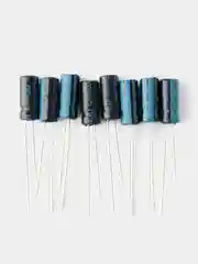 8 штук 10мкФ 35в Конденсатор электролитический 10UF 35V 105C 5х11 TK JAMICON