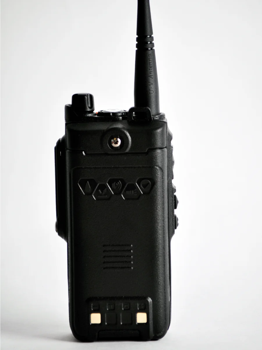 Портативная радиостанция Baofeng UV-9R Plus, 8 Вт, черная, радиус 10 км, UHF VHF