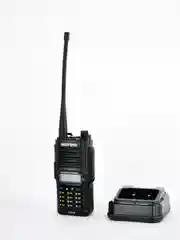 Портативная радиостанция Baofeng UV-9R Plus, 8 Вт, черная, радиус 10 км, UHF VHF