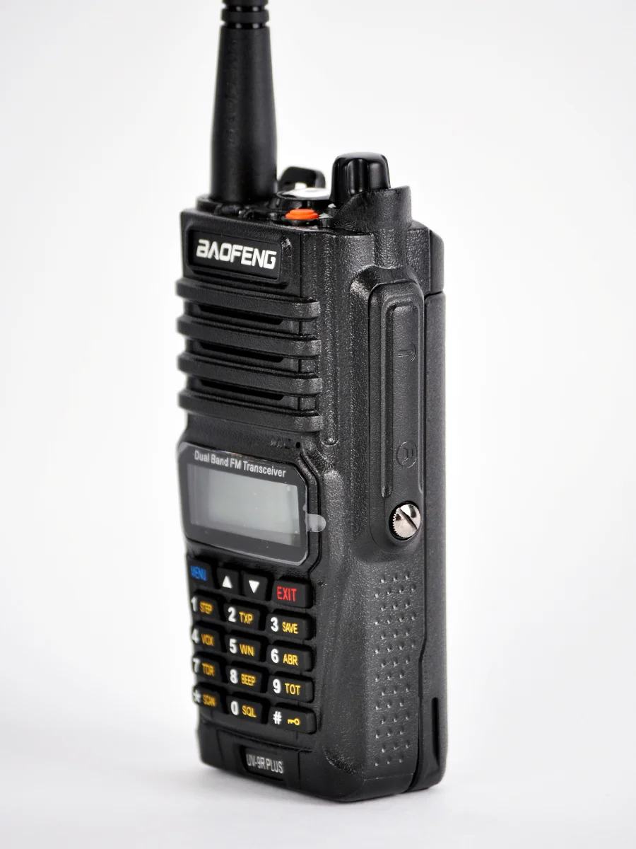 Портативная радиостанция Baofeng UV-9R Plus, 8 Вт, черная, радиус 10 км, UHF VHF