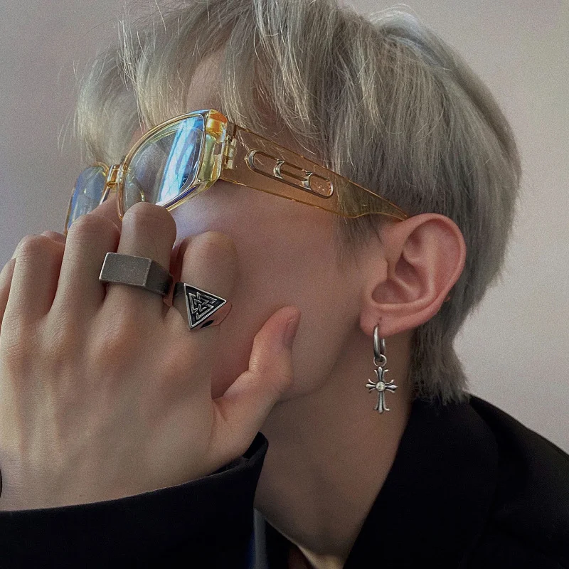 Серебряный моносерьга мужская "K-pop", серьга кейпоп, Кпоп