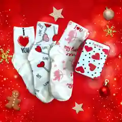 Алый носки новогодние , в жестяной коробке. Носочки в подарочной коробке