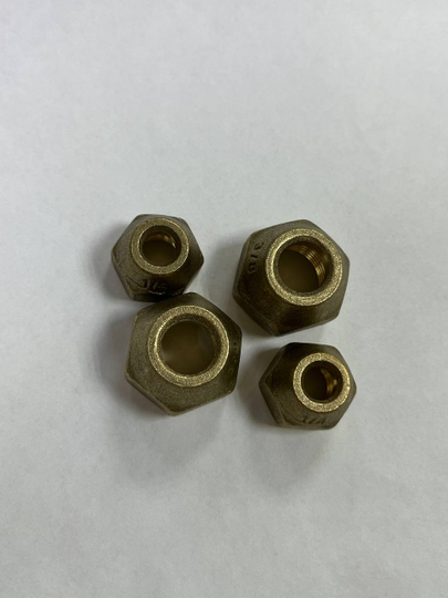 Комплект соединительных гаек на 1/4" (2 шт) и 3/8" (2 шт), гайки латунные для кондиционера