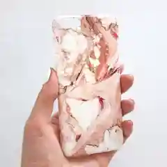 Белый чехол для iPhone