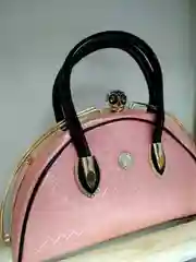 Сумка лаковая