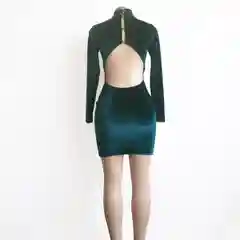 Платье из корейского бархата с открытой спиной
